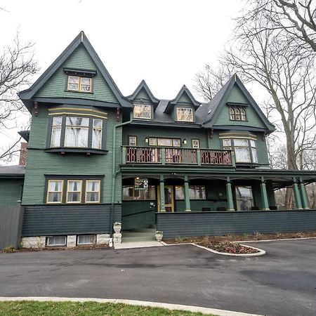 Stone Soup Inn Indianapolis Exterior photo